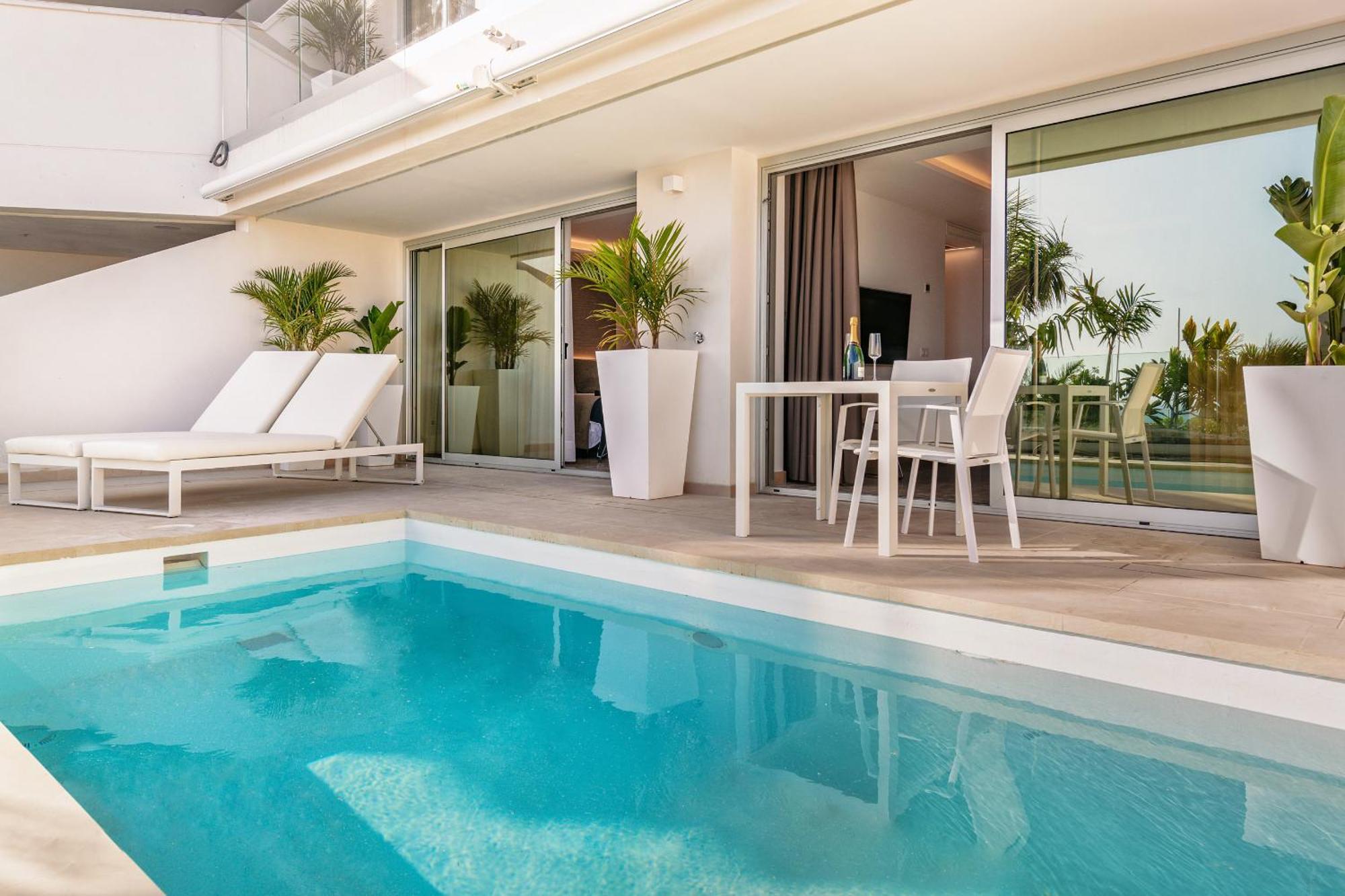 Grand Horizon Luxury Boutique Apartments Puerto Rico  Luaran gambar